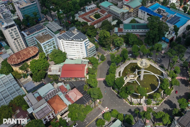 Inside HCM City's 140-year-old water tower - 1
