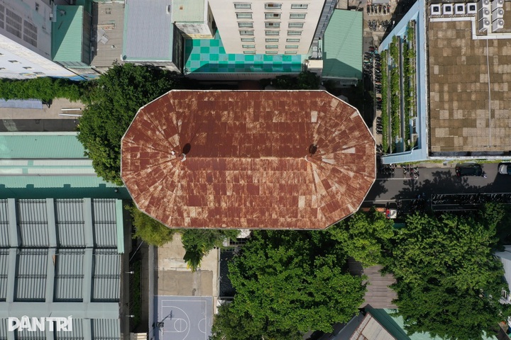 Inside HCM City's 140-year-old water tower - 3