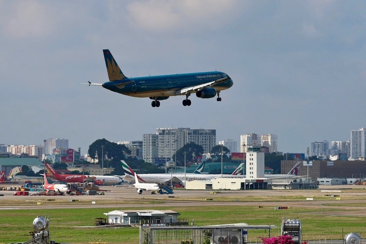 Air cargo demand soars despite high freight rates - 1