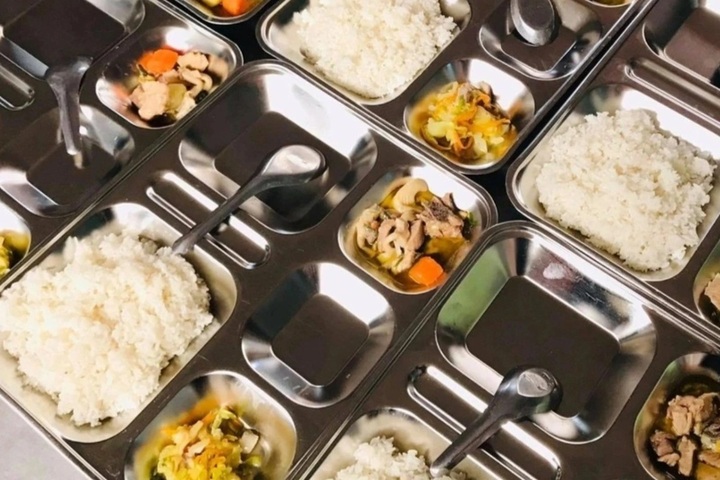 Hanoi pilots AI cameras in 30 school kitchens - 1