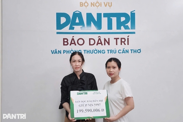 Readers donate VND 200 million to mother of girl with kidney failure - 1