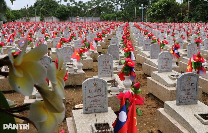 Vietnam-Laos Martyrs' Cemetery to undergo VND 210-billion upgrade - 1