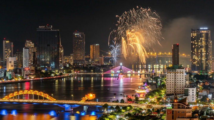Danang records nearly 16 million visitor stays in nine months - 1 Danang records nearly 16 million visitor stays in nine months - 1