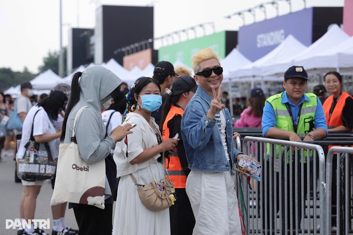 BIGBANG ticket resale prices skyrocket ahead of Hanoi concerts - 3 BIGBANG ticket resale prices skyrocket ahead of Hanoi concerts - 3