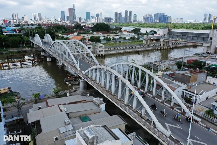 HCM City plans two new Tan Thuan bridges with distinctive designs - 1 HCM City plans two new Tan Thuan bridges with distinctive designs - 1