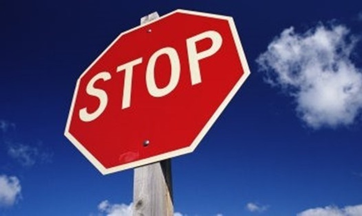 Một công ty chứng khoán bị đình chỉ toàn bộ hoạt động - 1 Một công ty chứng khoán bị đình chỉ toàn bộ hoạt động - 1