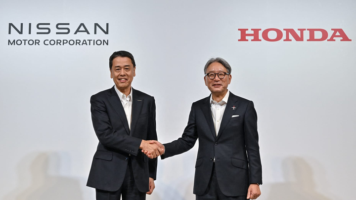 Nikkei: Honda và Nissan tính chuyện về một nhà - 1 Nikkei: Honda và Nissan tính chuyện về một nhà - 1