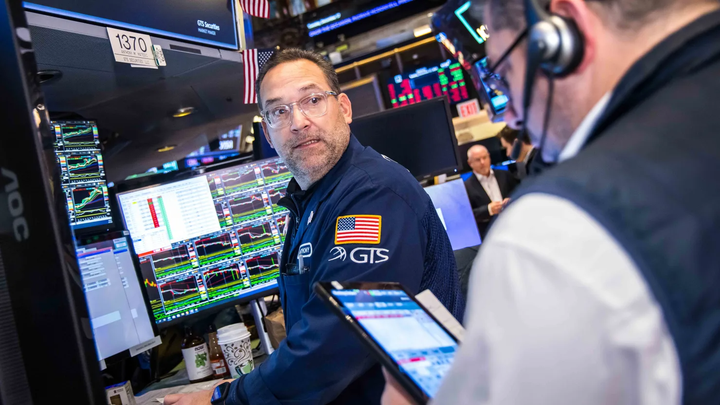 Cổ phiếu chip nâng đỡ S&P 500, Nasdaq - 1 Cổ phiếu chip nâng đỡ S&P 500, Nasdaq - 1