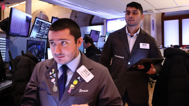 Dow Jones mất hơn 1.300 điểm sau 2 phiên giao dịch trước lo ngại thuế quan - 1