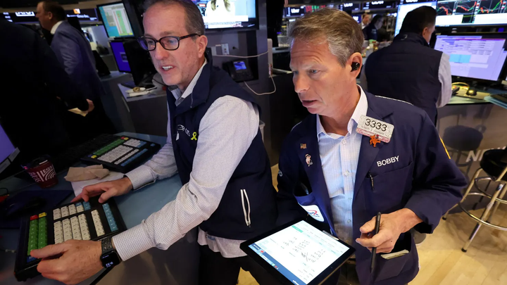 Chứng khoán Mỹ "bẹp dúm" dưới áp lực tăng lợi suất trái phiếu - 1