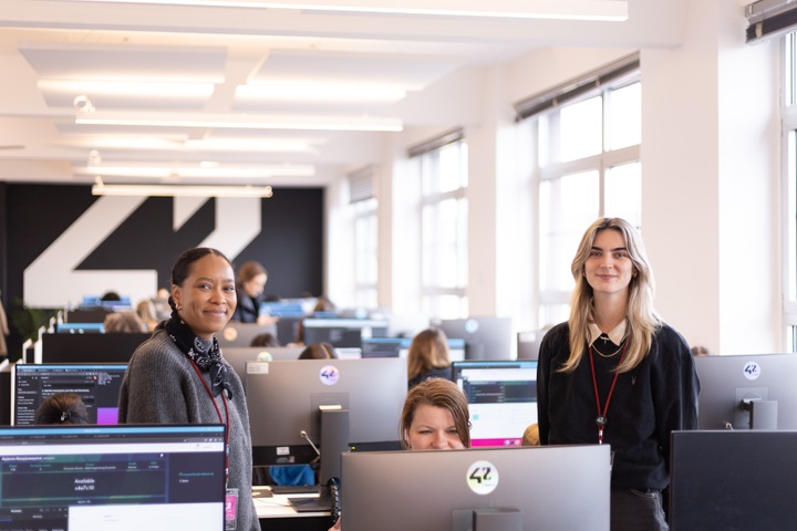 Trường 42 Berlin (Đức): Giúp phụ nữ tiến thân trong ngành công nghệ - 1