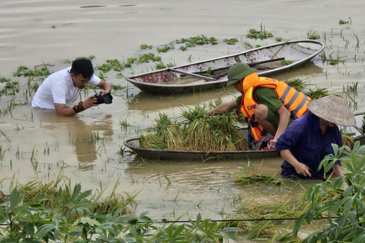 Hành trình 20 năm của niềm tin và tri thức - 5 Hành trình 20 năm của niềm tin và tri thức - 5