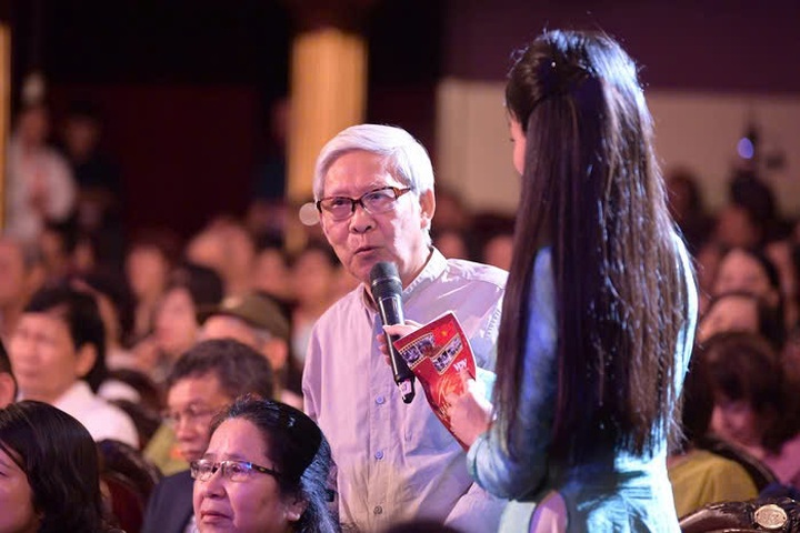 NSƯT Hà Phương và bản tin chiến thắng 1975 - 3 NSƯT Hà Phương và bản tin chiến thắng 1975 - 3