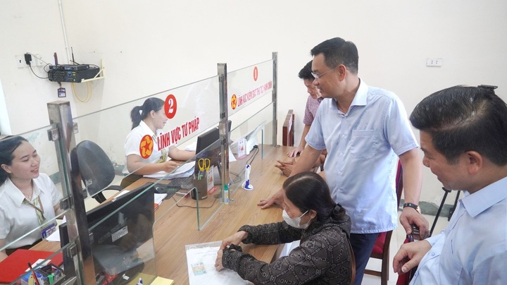 Quảng Trị: Mô hình chính quyền địa phương 2 cấp dần đi vào vận hành ổn định - 1