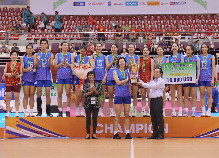 Bóng chuyền nữ vô địch chặng 2 SEA V-League 2025 - 1 Bóng chuyền nữ vô địch chặng 2 SEA V-League 2025 - 1