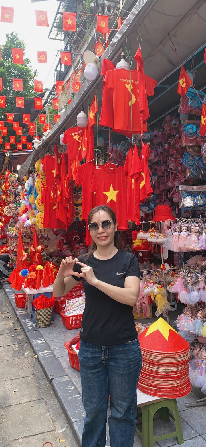 Gom sắc cờ cách mạng dưới trời thu Hà Nội - 5