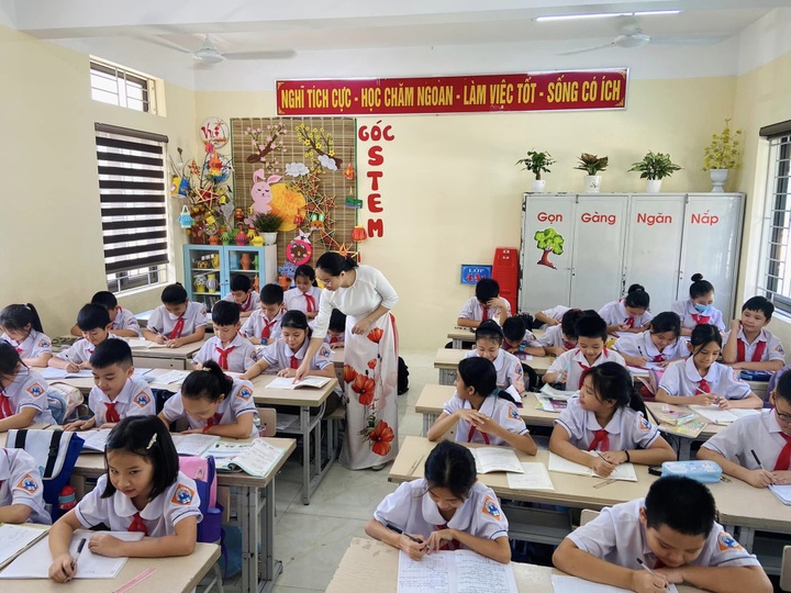 Vẫn nỗi lo thiếu giáo viên trước thềm năm học mới - 1