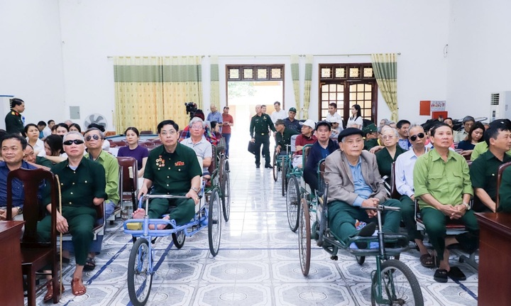 Nghệ An: Tiếp nối mạch nguồn tri ân - 2 Nghệ An: Tiếp nối mạch nguồn tri ân - 2