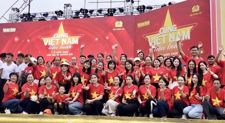 Nội vụ Thanh Hóa 80 năm xây dựng: Phát huy truyền thống, nắm bắt vận hội - 3 Nội vụ Thanh Hóa 80 năm xây dựng: Phát huy truyền thống, nắm bắt vận hội - 3