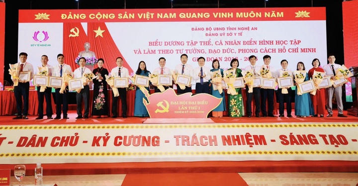 Y tế Nghệ An: Chuyên nghiệp, hiện đại, vững bước vào giai đoạn phát triển - 2 Y tế Nghệ An: Chuyên nghiệp, hiện đại, vững bước vào giai đoạn phát triển - 2