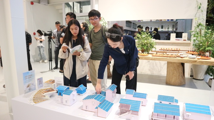 Gắn kết nghệ thuật  với trách nhiệm xã hội - 1