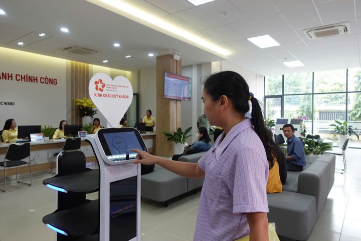 Chuyển đổi số nâng cao hiệu lực, hiệu quả chính quyền địa phương 2 cấp - 1 Chuyển đổi số nâng cao hiệu lực, hiệu quả chính quyền địa phương 2 cấp - 1