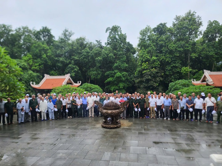 Quảng Ninh: Lan tỏa đạo lý “Uống nước nhớ nguồn”, chăm lo người có công - 1 Quảng Ninh: Lan tỏa đạo lý “Uống nước nhớ nguồn”, chăm lo người có công - 1