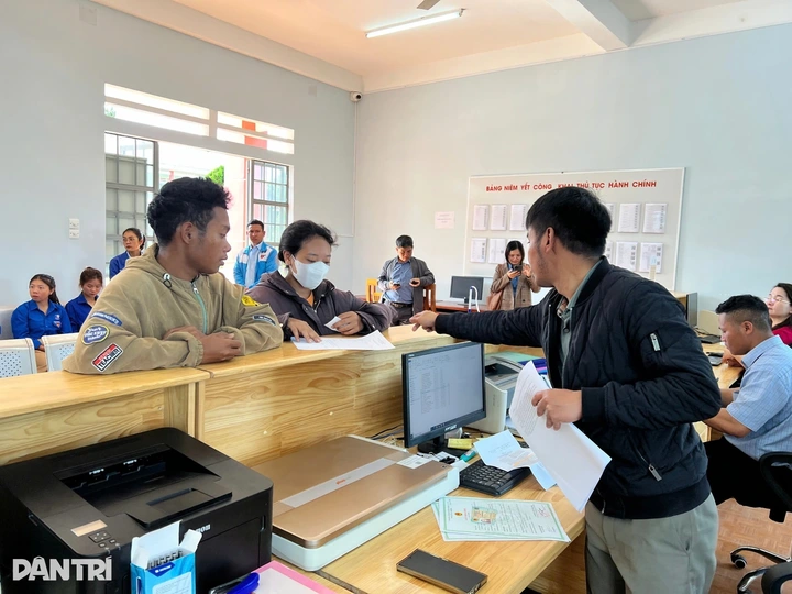 Chính quyền địa phương 2 cấp: Vẫn còn nhiều khó khăn cần tháo gỡ - 1