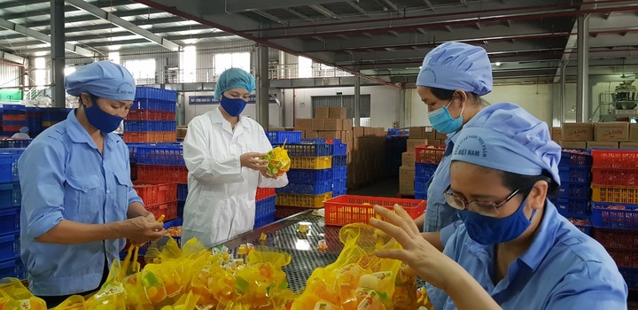 Tăng lương tối thiểu vùng: Công nhân thêm ấm lòng - 1 Tăng lương tối thiểu vùng: Công nhân thêm ấm lòng - 1