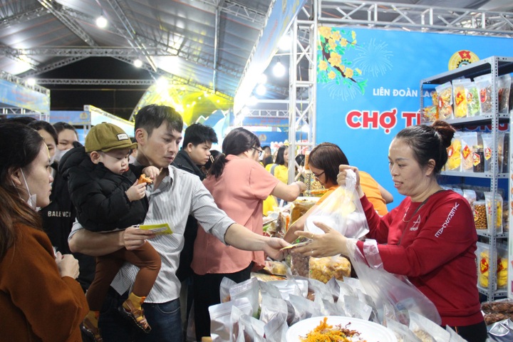 Tết của những lao động xa quê - 4