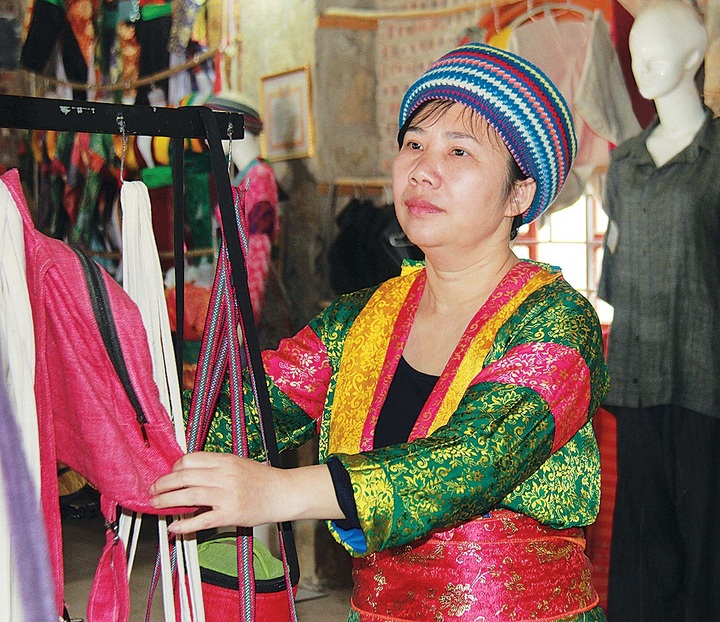 Dệt nên những đổi thay từ sợi lanh trên cao nguyên đá - 1 Dệt nên những đổi thay từ sợi lanh trên cao nguyên đá - 1