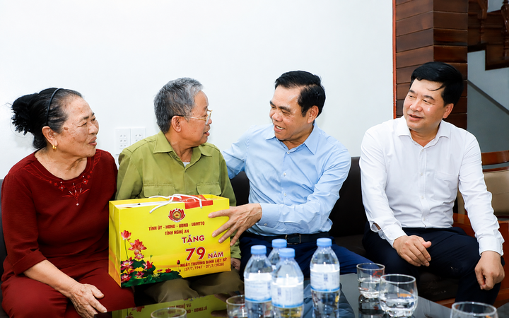 Lan tỏa phong trào “Đền ơn đáp nghĩa” - 1 Lan tỏa phong trào “Đền ơn đáp nghĩa” - 1