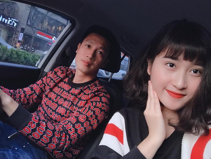 Làm bạn gái cầu thủ ngàn người ngưỡng mộ nhưng chỉ có một mình ngày Valentine - Ảnh 2. Làm bạn gái cầu thủ ngàn người ngưỡng mộ nhưng chỉ có một mình ngày Valentine - Ảnh 2.