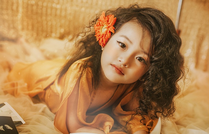 Cô bé 6 tuổi sao y bản chính ca sĩ Bảo Anh khiến dân mạng thích thú - Ảnh 3. Cô bé 6 tuổi sao y bản chính ca sĩ Bảo Anh khiến dân mạng thích thú - Ảnh 3.