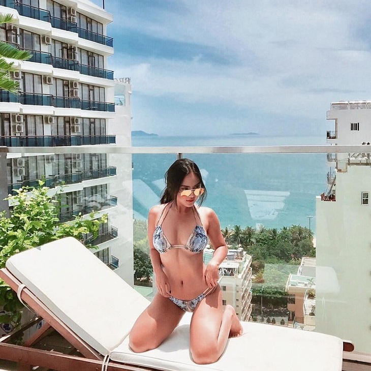 Cô gái nổi tiếng bốc lửa trên instagram trần tình về việc lộ ảnh thật kém sắc - Ảnh 4.