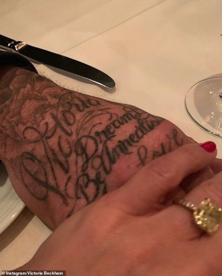 David Beckham đón sinh nhật ấm áp bên vợ con - Ảnh 12.