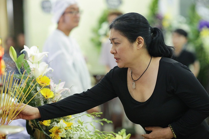 Trấn Thành cảm thấy có lỗi vì đã không đến thăm Lê Bình khi ông nằm viện - Ảnh 17. Trấn Thành cảm thấy có lỗi vì đã không đến thăm Lê Bình khi ông nằm viện - Ảnh 17.