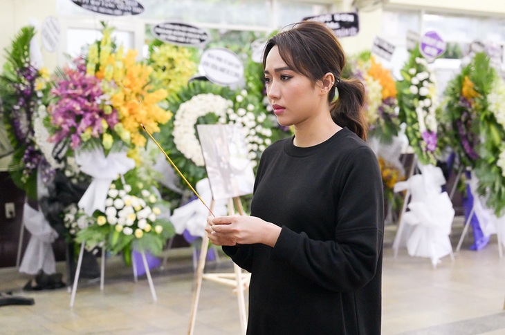 Gia đình Lê Bình trao 100 triệu ủng hộ nghệ sĩ nghèo theo di nguyện của ông - Ảnh 7.