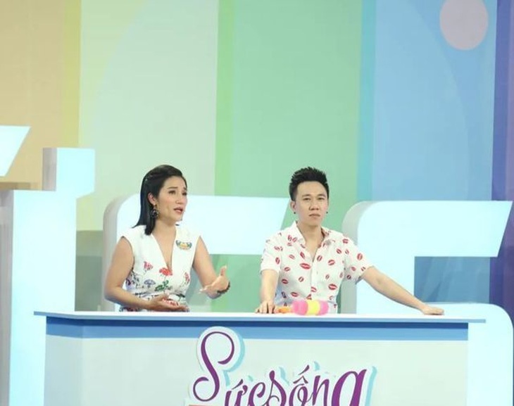 Trang phục “Bàn thờ” và “bệnh ngôi sao” của thí sinh The Voice gây tranh cãi gay gắt - Ảnh 14. Trang phục “Bàn thờ” và “bệnh ngôi sao” của thí sinh The Voice gây tranh cãi gay gắt - Ảnh 14.