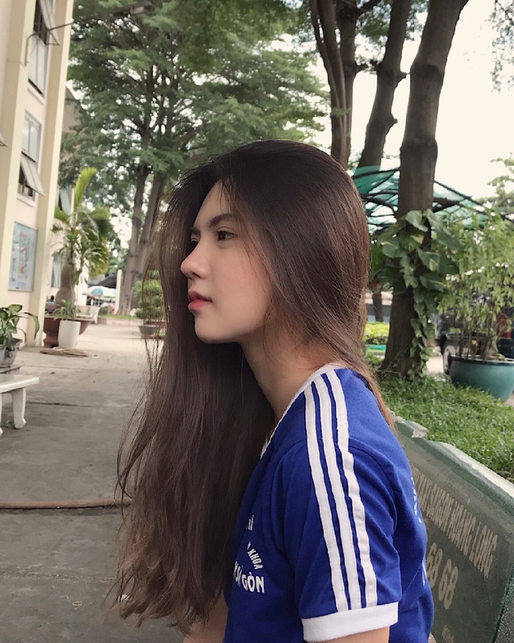 Hot girl 16 tuổi mặt đẹp như tạc nhưng hầu như không cười khi chụp ảnh - Ảnh 3. Hot girl 16 tuổi mặt đẹp như tạc nhưng hầu như không cười khi chụp ảnh - Ảnh 3.