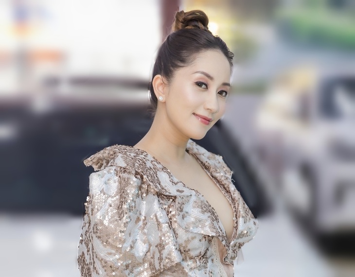 Khánh Thi khoe đã tìm lại được 4 vali hành lý thất lạc - Ảnh 1.