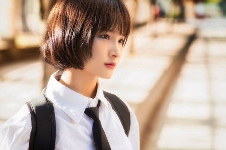 Mang phong cách tomboy, nữ sinh 17 tuổi vẫn đẹp tựa búp bê - Ảnh 2. Mang phong cách tomboy, nữ sinh 17 tuổi vẫn đẹp tựa búp bê - Ảnh 2.