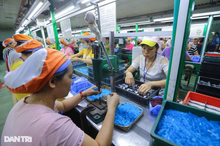 Thưởng Tết 2022: Trăm đồng tiền công không bằng một đồng tiền thưởng - 2 Thưởng Tết 2022: Trăm đồng tiền công không bằng một đồng tiền thưởng - 2