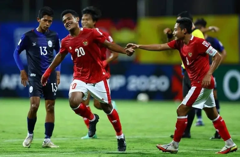 Indonesia 4-2 Campuchia: Mưa bàn thắng ở sân Bishan - 1