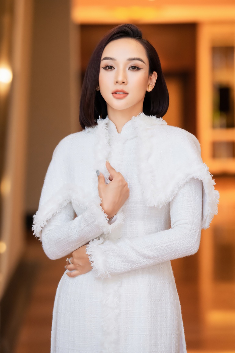 Hoa hậu Khánh Ngân, Ngọc Hân bất ngờ chọn cùng tông áo dài - 7