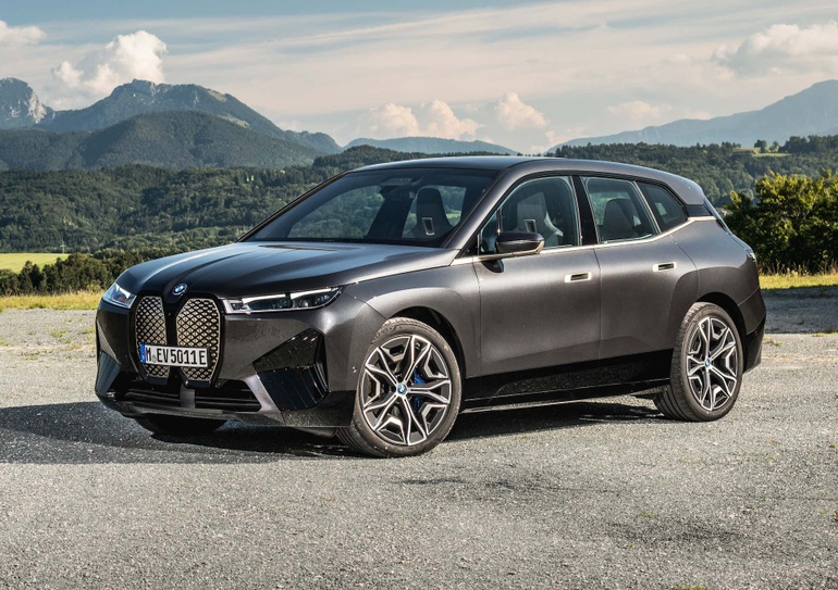 BMW chuẩn bị ra mắt SUV điện iX M60 cùng công nghệ sơn gây chấn động - 1
