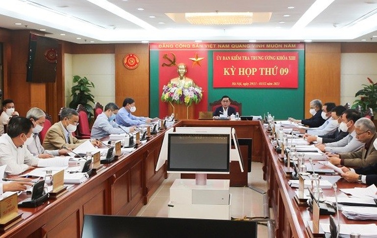 Cách tất cả chức vụ trong Đảng với Phó Chủ nhiệm Cục Hậu cần Phạm Thái Sơn - 1 Cách tất cả chức vụ trong Đảng với Phó Chủ nhiệm Cục Hậu cần Phạm Thái Sơn - 1