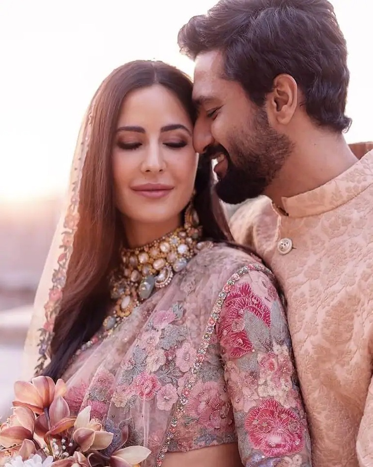 Mỹ nữ gợi cảm nhất Bollywood Katrina hé lộ ảnh cưới với phi công trẻ - 3 Mỹ nữ gợi cảm nhất Bollywood Katrina hé lộ ảnh cưới với phi công trẻ - 3