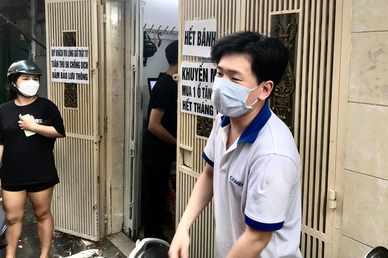 Tiệm bánh mì Ô môi Bà Huynh vừa mở bán đã phải đóng cửa - 4 Tiệm bánh mì Ô môi Bà Huynh vừa mở bán đã phải đóng cửa - 4