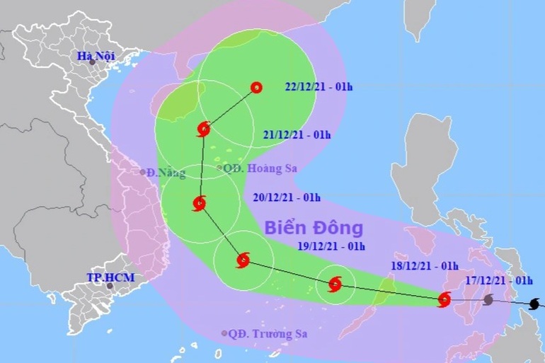 Bão Rai mạnh cấp 15 sắp đi vào Biển Đông - 1